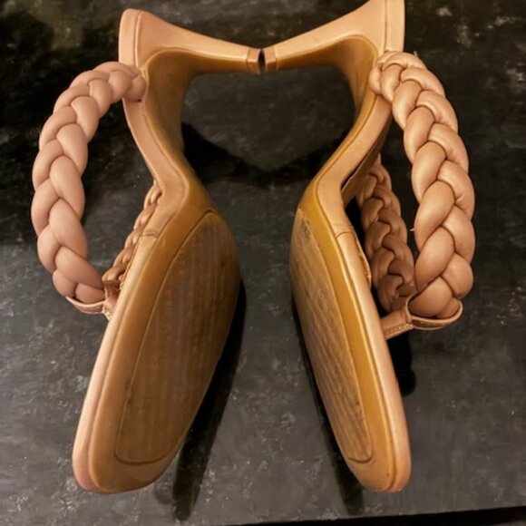 Tulani Womens Faux Leather Thong Kitten Heels - BCBGENERATION - SZ 6M/36 - Picture 3 of 7